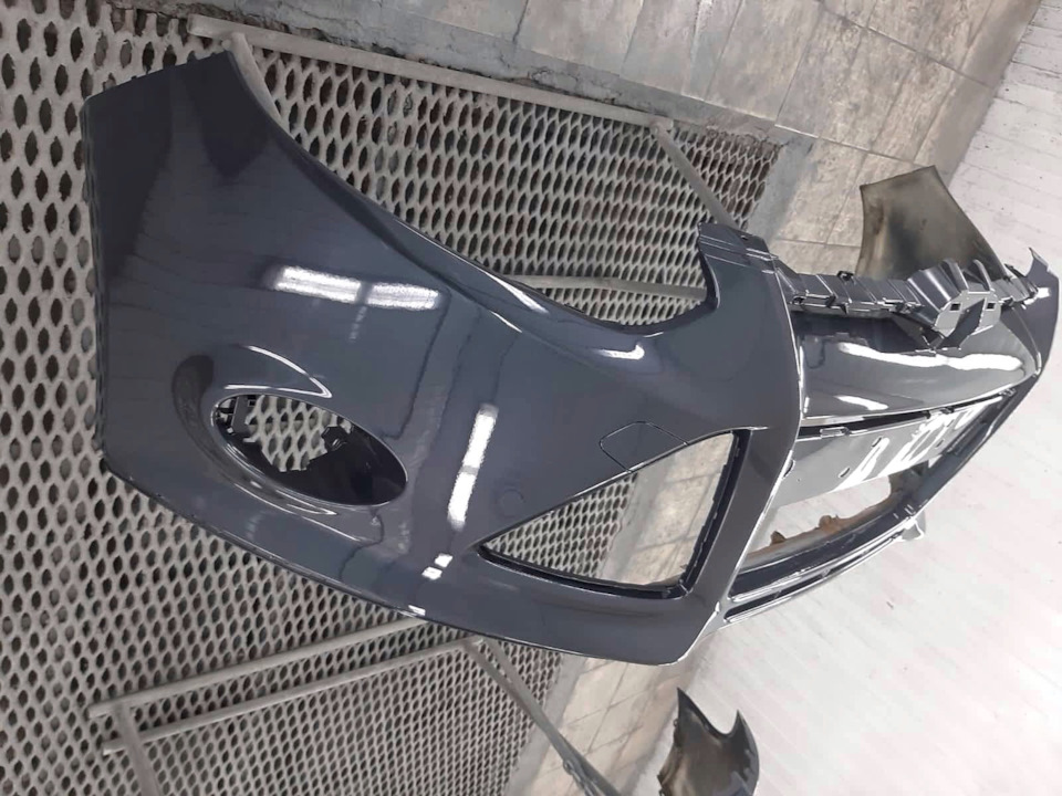 Этот бампер десять лет терпел и нам велел ))) — Ford Focus Hatchback III