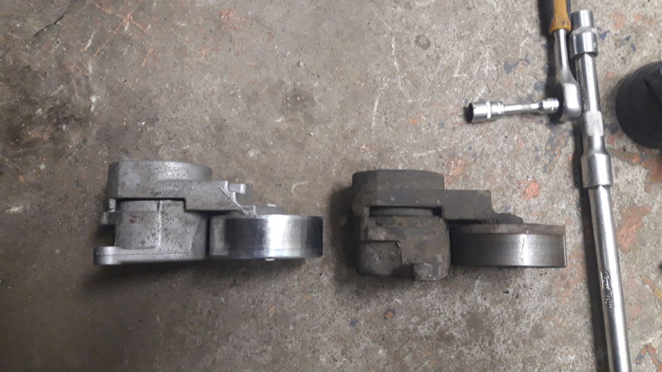 Визуально чуть разные по ширине, потом убедился что в моем случае не прокатило. — Mitsubishi Airtrek