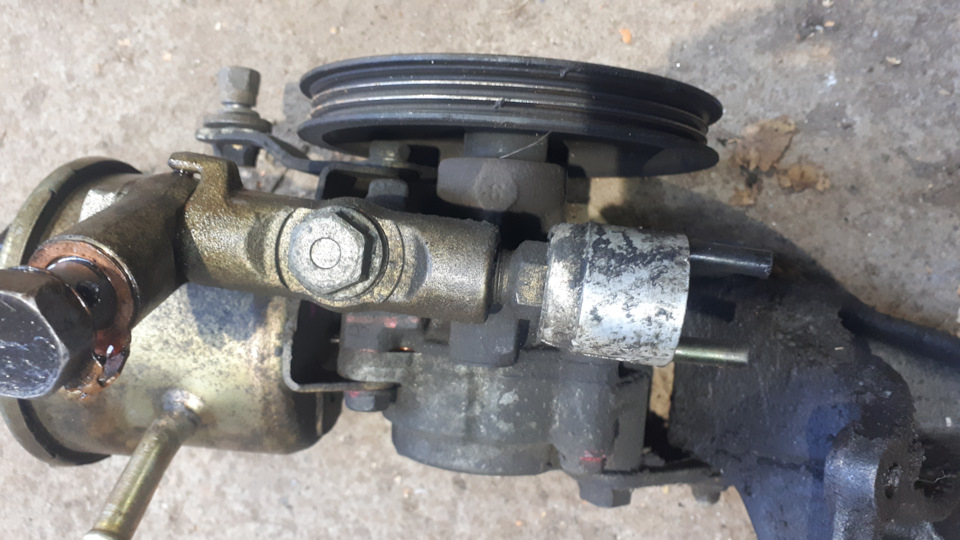 Гидроусилитель руля 4efe. Насос гур митсубиси галант. Гур 4м40. Насос гидроусилителя 4runner 185. Гур 4.