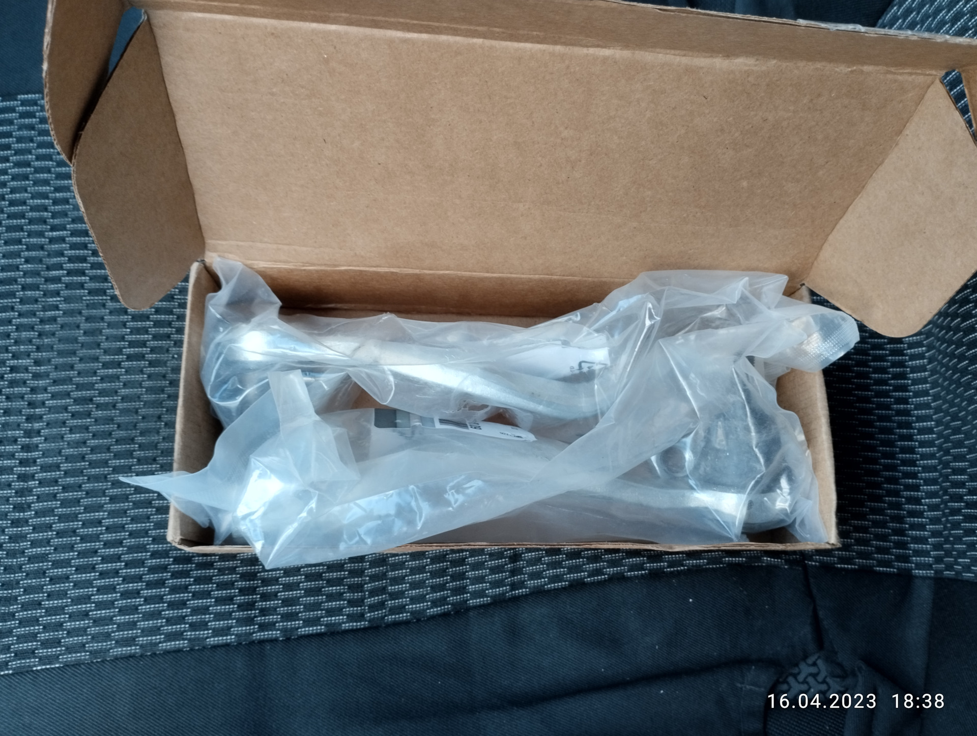 Заправка кондея и всплывающие проблемы от прошлого ремонта — Lada ...