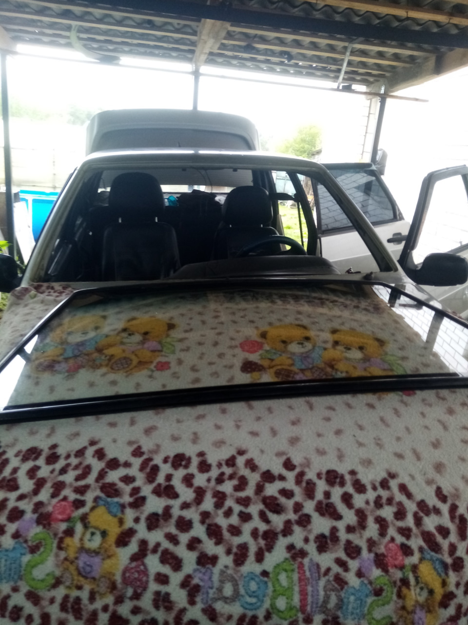Замена лобового стекла — Lada 2115, 1,5 л, 2004 года | своими руками ...