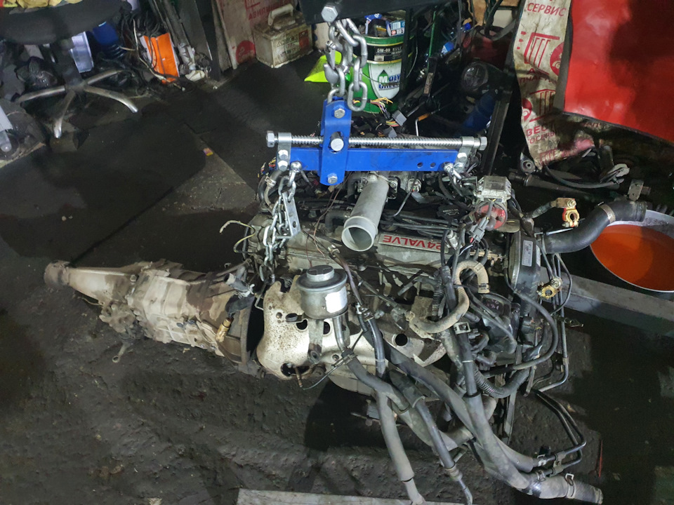 Фото в бортжурнале Toyota Crown Wagon (S120)