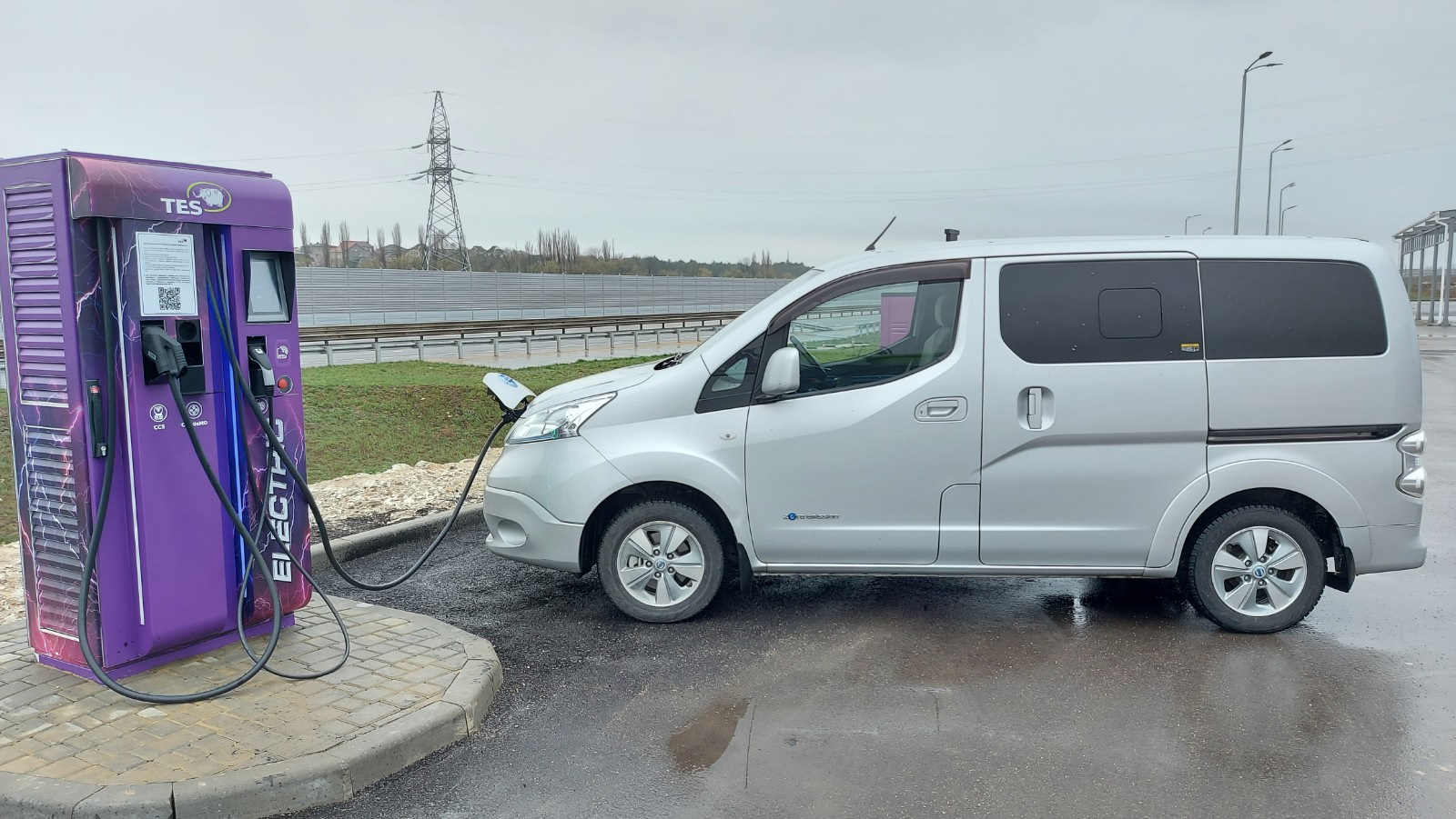 Зарядка электромобилей в Крыму.Тест ТЭС АЗС 70 и АЗС 76 — Nissan e ...