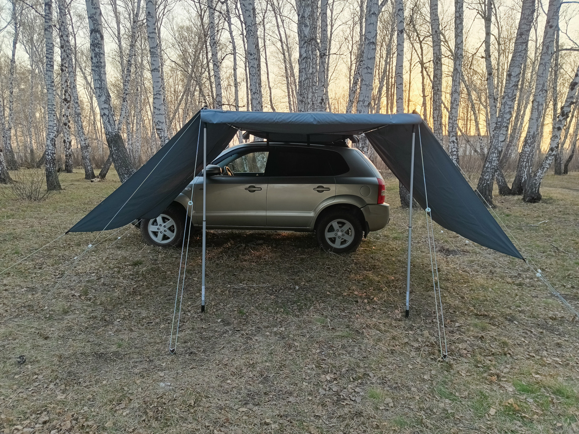 🏕МАРКИЗА🏖 на Tucson своими руками. Первая установка. — Hyundai Tucson  (JM), 2 л, 2006 года | аксессуары | DRIVE2