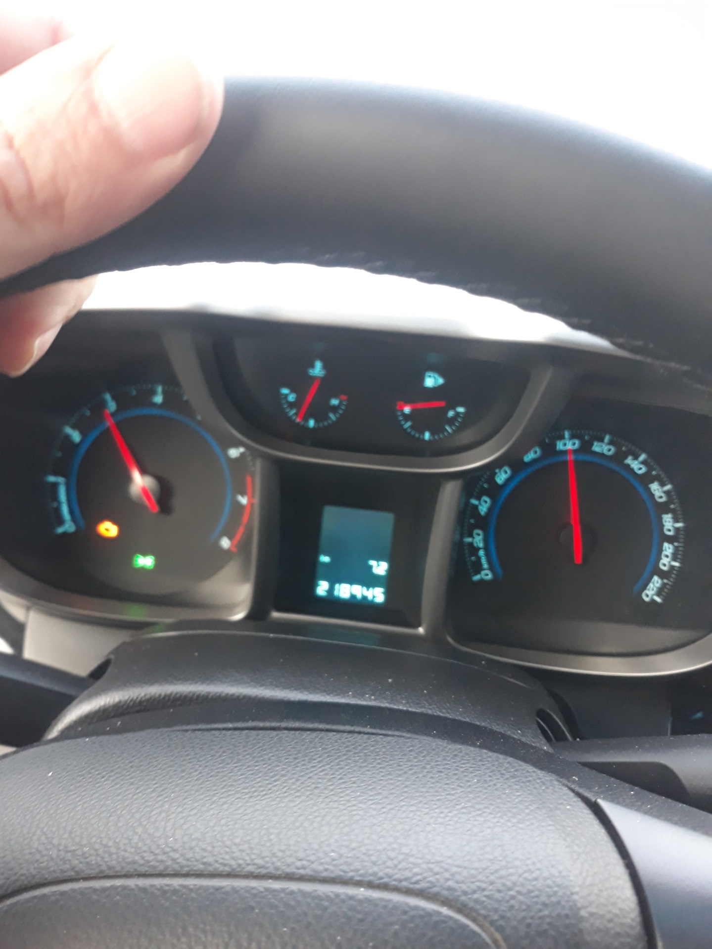 рабочая температура двигателя шевроле круз 1. шевроле падает температура на ходу. норма прогрева двигателя в зимнее стрелка. шкала температуры двигателя нива шевроле. рабочая температура двигателя шевроле круз 1.