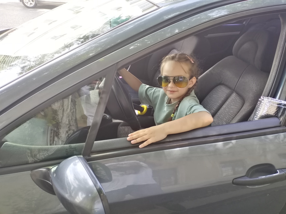 Photo from the logbook Peugeot 407