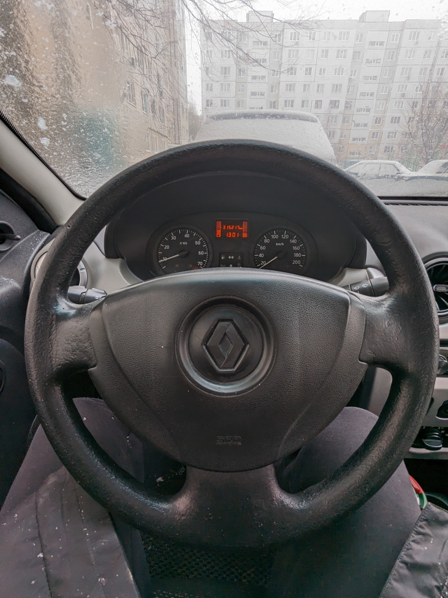 Замена руля — Renault Logan (1G), 1,4 л, 2012 года | тюнинг | DRIVE2