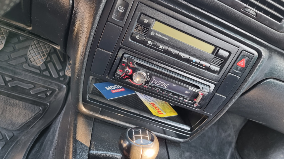 Заменил опоры передних сидений — Volkswagen Passat B5, 1,6 л, 1997 года ...
