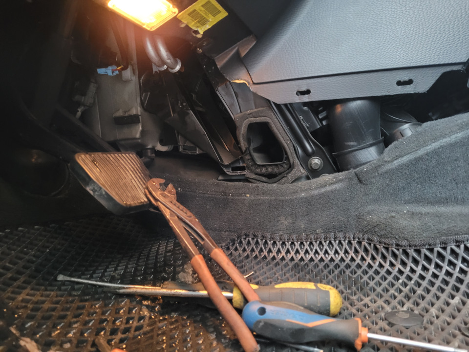 Фото в бортжурнале Volvo XC90 (1G)