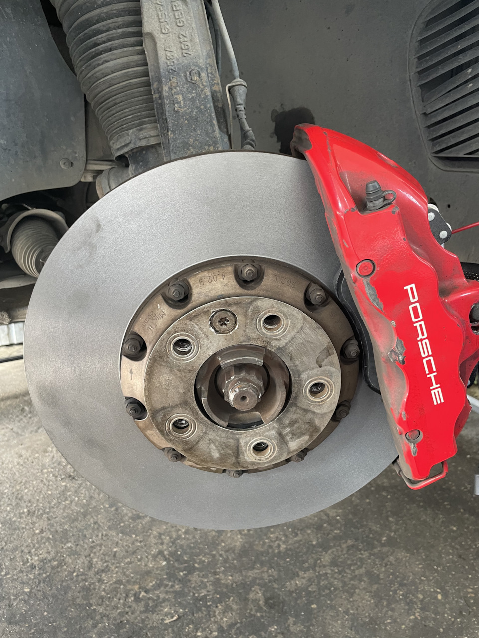 Тормоза порше кайен. Mazda cx5 BREMBO. Тормоза от CX 7 на Мазда 6. Тормозные суппорта BREMBO 6pot. Тормоза от CX 7 на Мазда 6 GH.