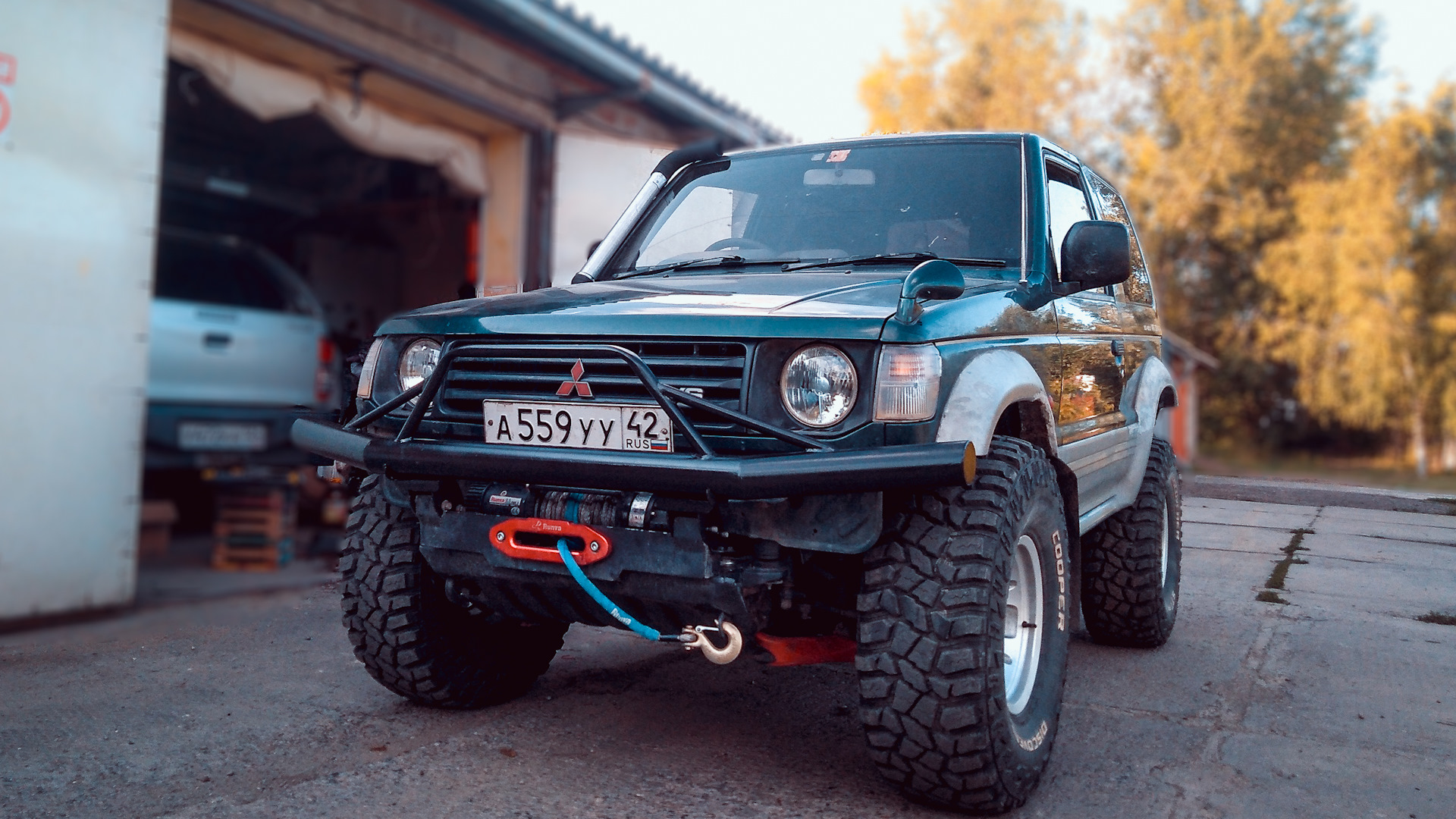 Mitsubishi Pajero (2G) 3.0 бензиновый 1995 | Лесной зверь на DRIVE2