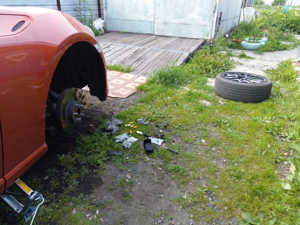 Вырезаем передние арки тойота gt86. Брызговики hyundai i40 drive2. Можно ли ездить без подкрылка. Езда без подкрылков ваз. Езда без подкрылков ваз.