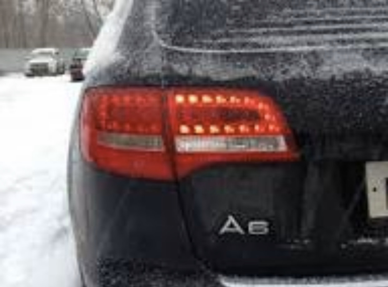 Стоп ауди. Audi a6 c6 светодиоды стоп сигнала. Audi a6 c6 задние фары. Диодные фонари Ауди Олроуд. Задние фонари Ауди Олроуд 2007.