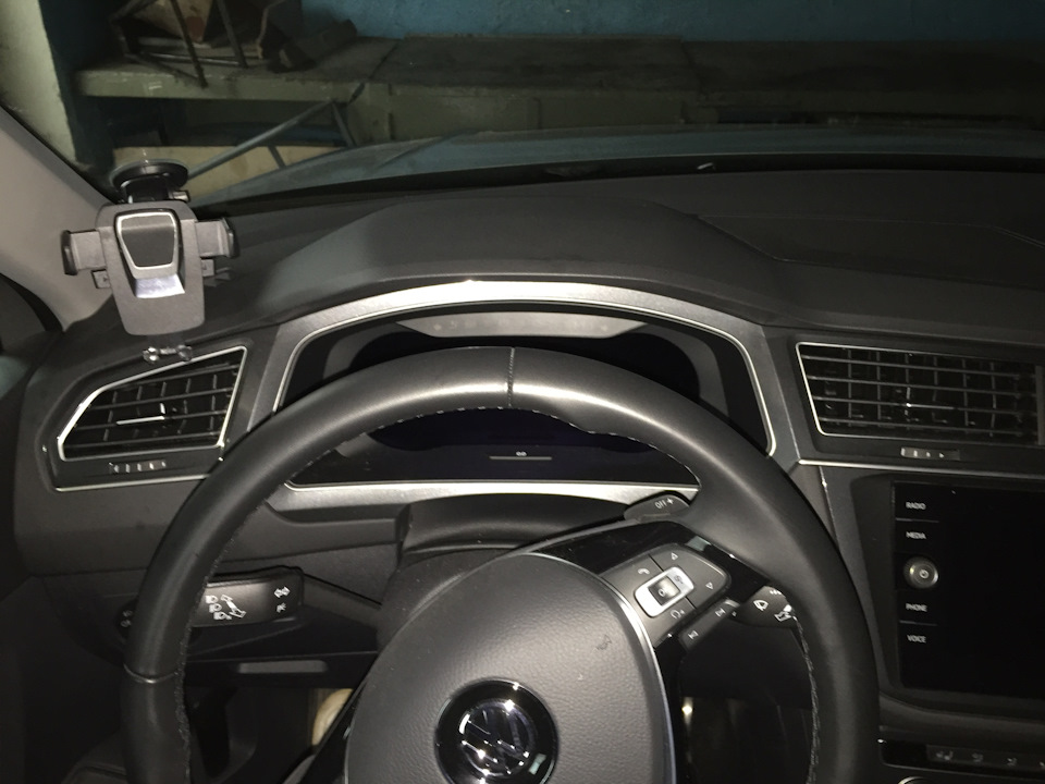 FwAAAgFeNOA 960 крепление для телефона тигуан