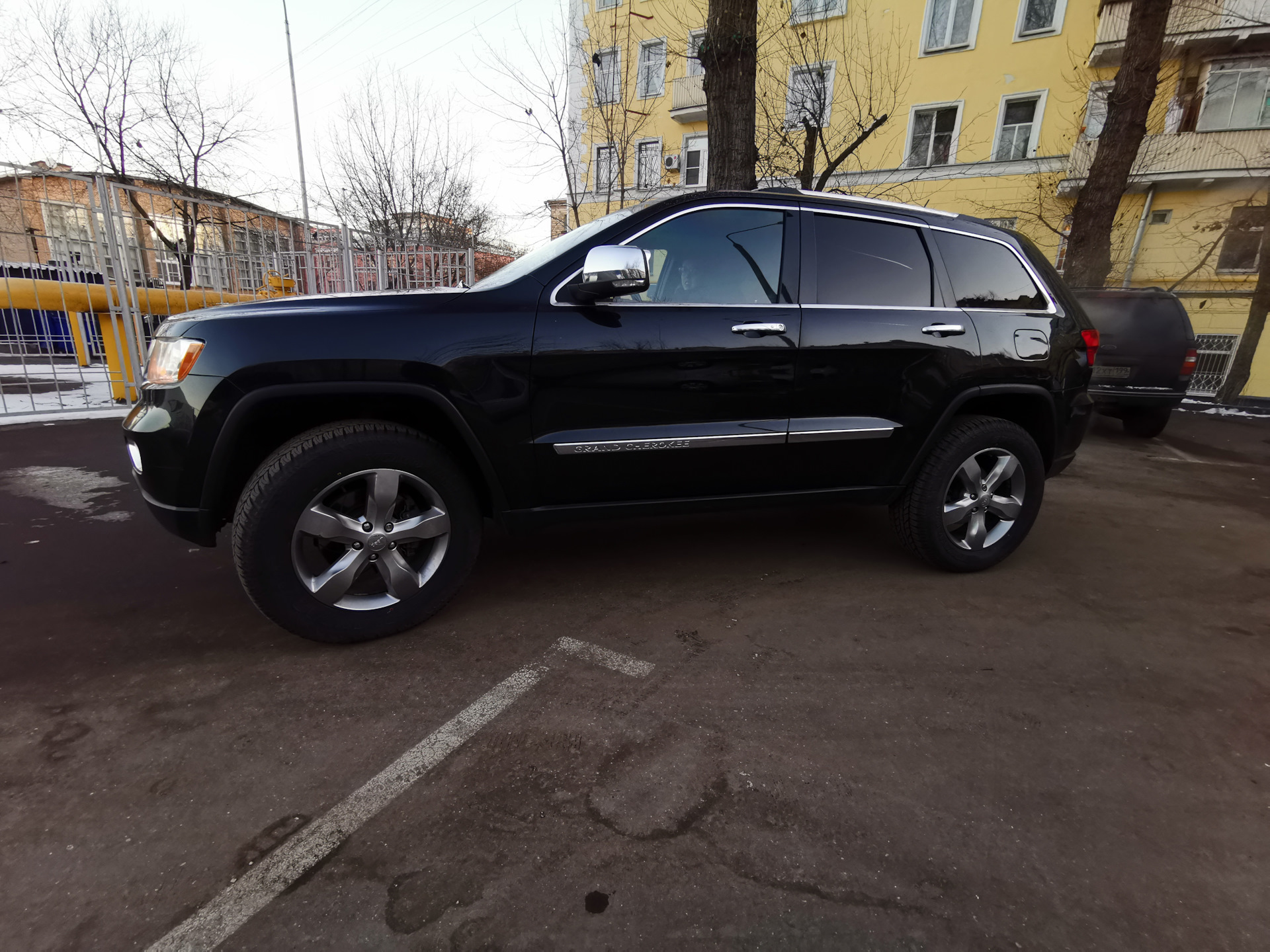 Калибровка пневмоподвески jeep grand cherokee wk2