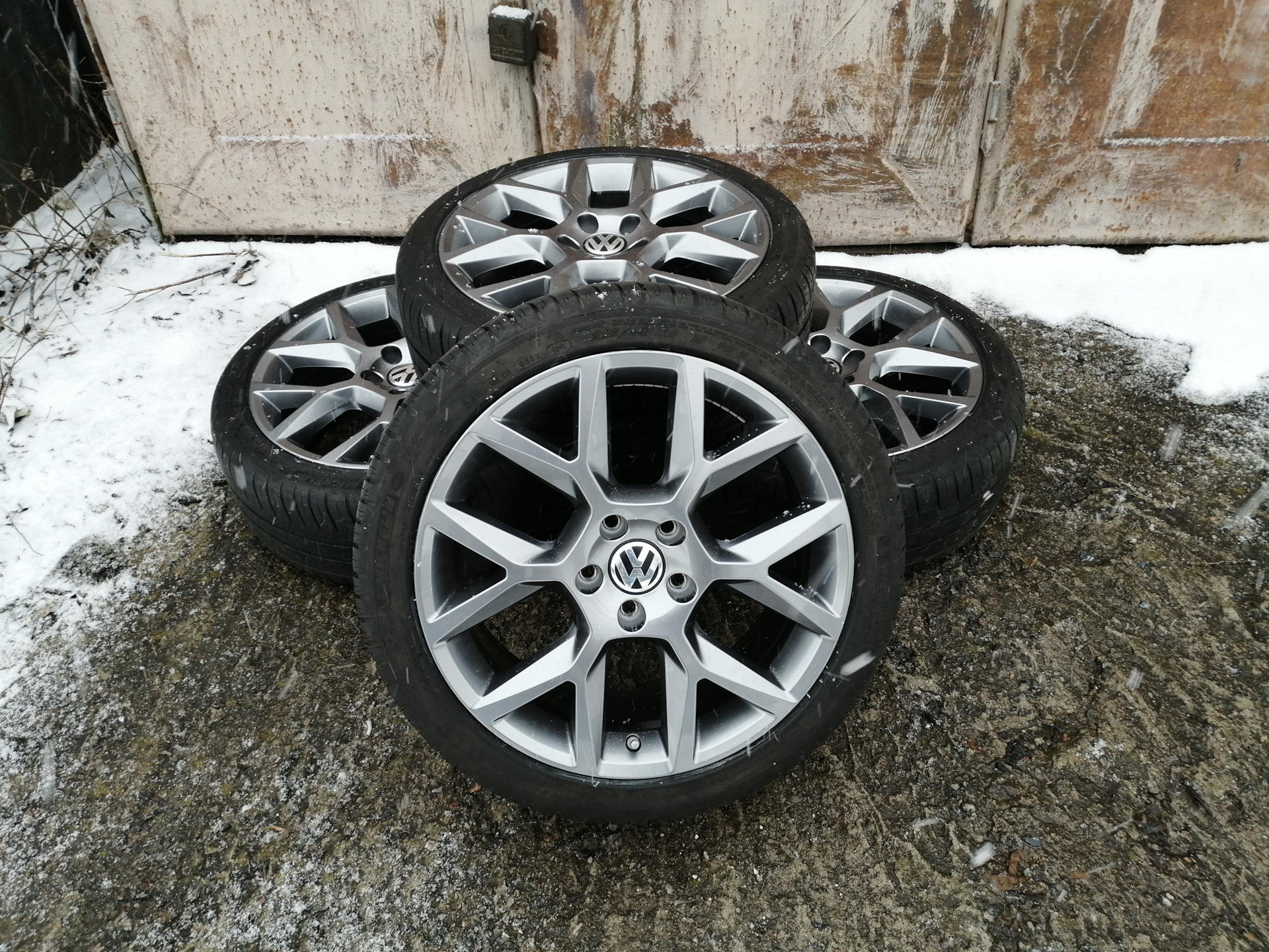 Диски Watkins Glen Golf GTI 35 Limited Edition — Volkswagen Golf GTI ...