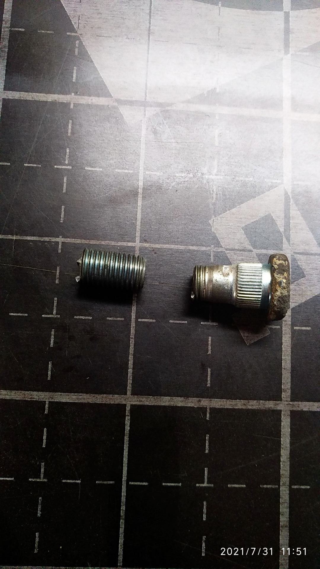 СЛОМАЛ ШПИЛЬКУ НА ПЕРЕДНЕЙ СТУПИЦЕ. — Mitsubishi Pajero (4G), 3 л, 2013 ...