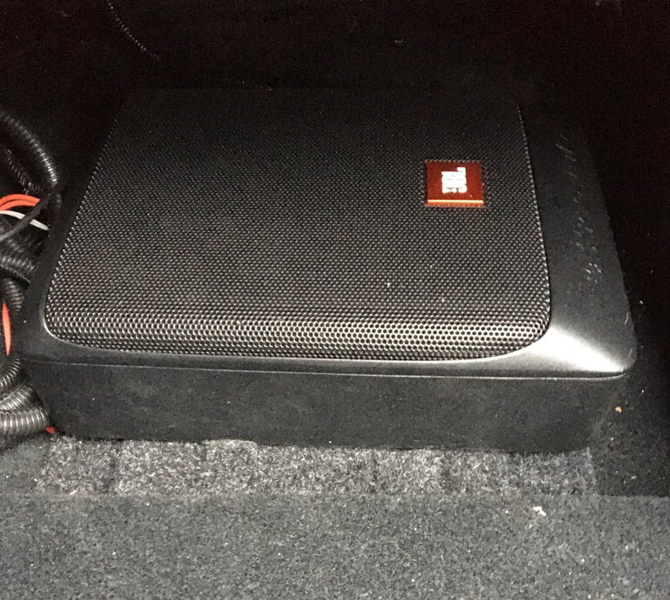 JBL basspro Nano