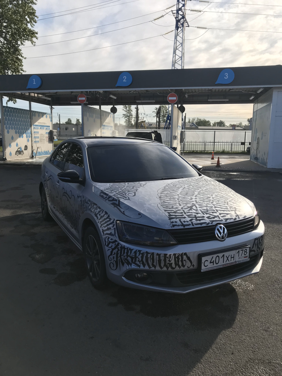 Роспись каллиграфией автомобиля VW Jetta 1.6 MT — DRIVE2