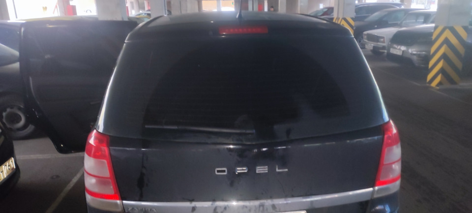 Поводок заднего дворника — Opel Zafira B, 1,8 л, 2010 года | своими ...