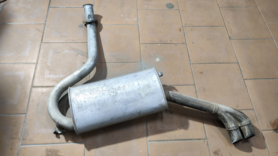 Оконечный глушитель Audi 90 B2 quattro. на Audi 90 (B2), Audi 80 (B2 ...