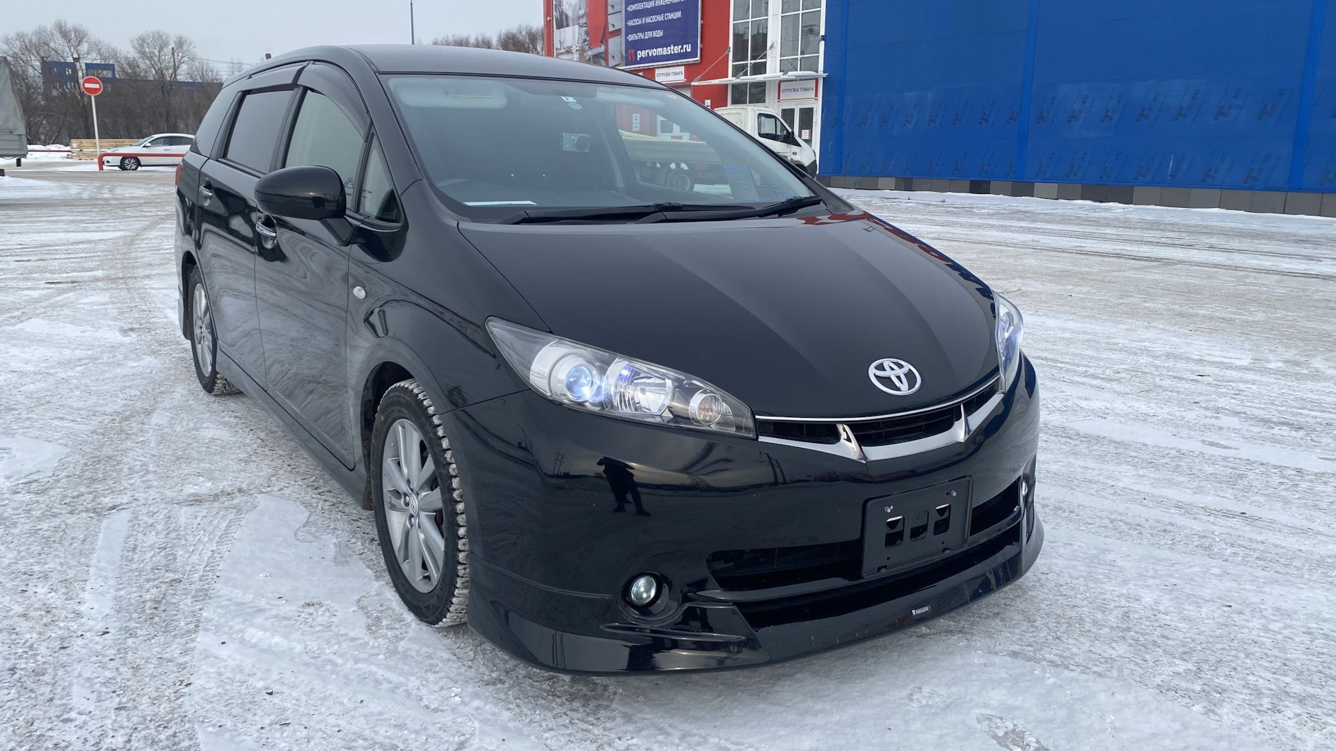 Тойота виш отзывы владельцев. Черный wish. Toyota wish 2010 s monoton. Виш черный тон роваггый. Toyota wish 2016.