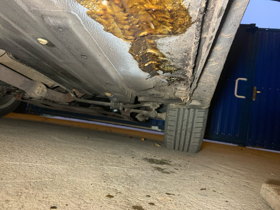 Повторная обработка внутренних полостей порогов — Lada 2115, 1,6 л ...