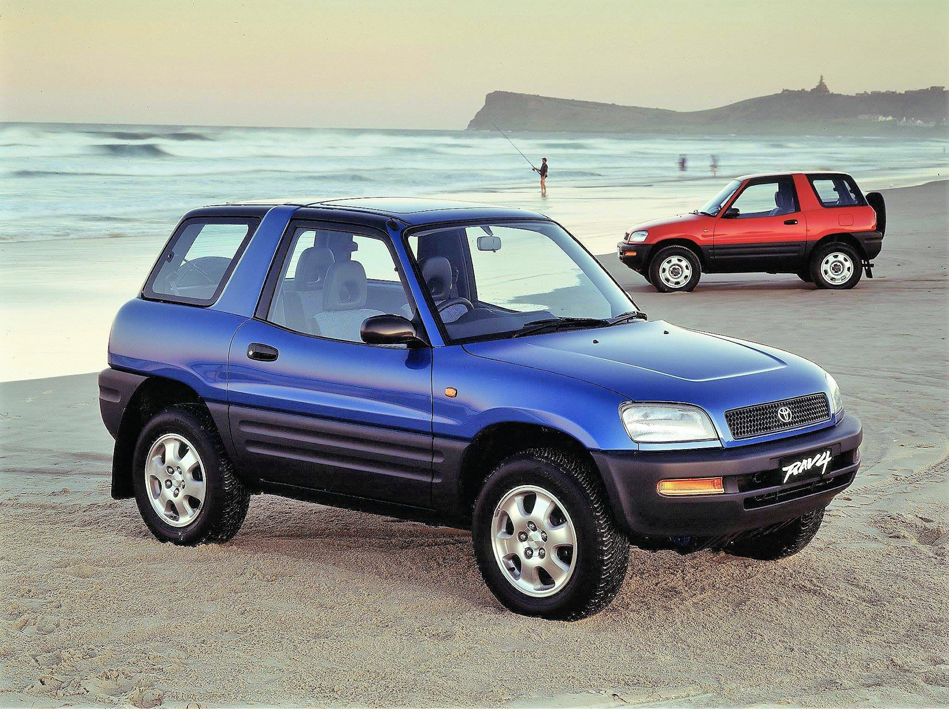 Первый рав. Toyota rav4 1 поколение. Toyota rav4 1994-2000. Тойота рав 4 первого поколения. Toyota rav4 1994.