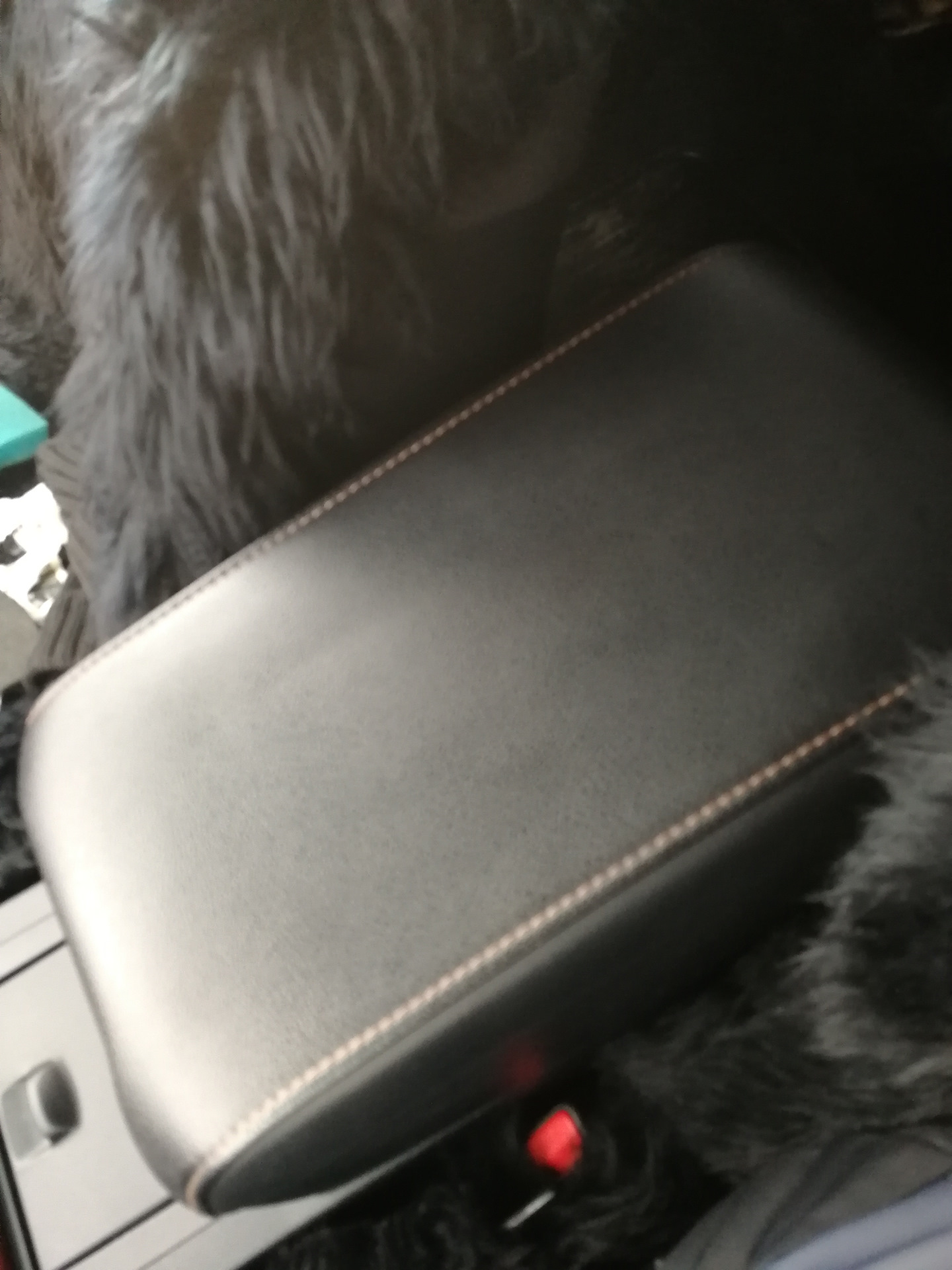 как убрать подлокотник в автобусе