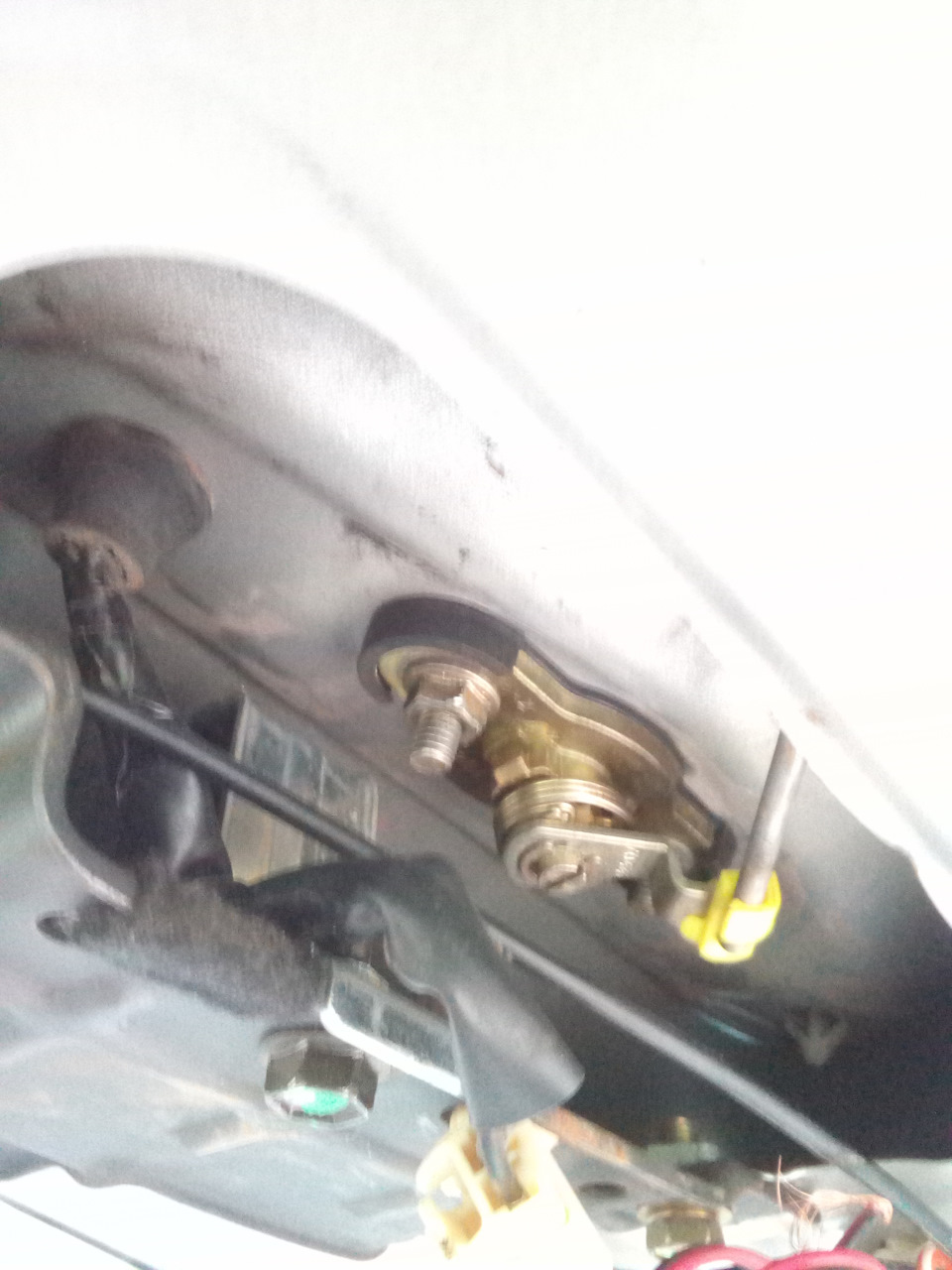 G1QxLmJUueu s1EHaQcQHG6iy60 960 Как открыть хайлендер без ключа