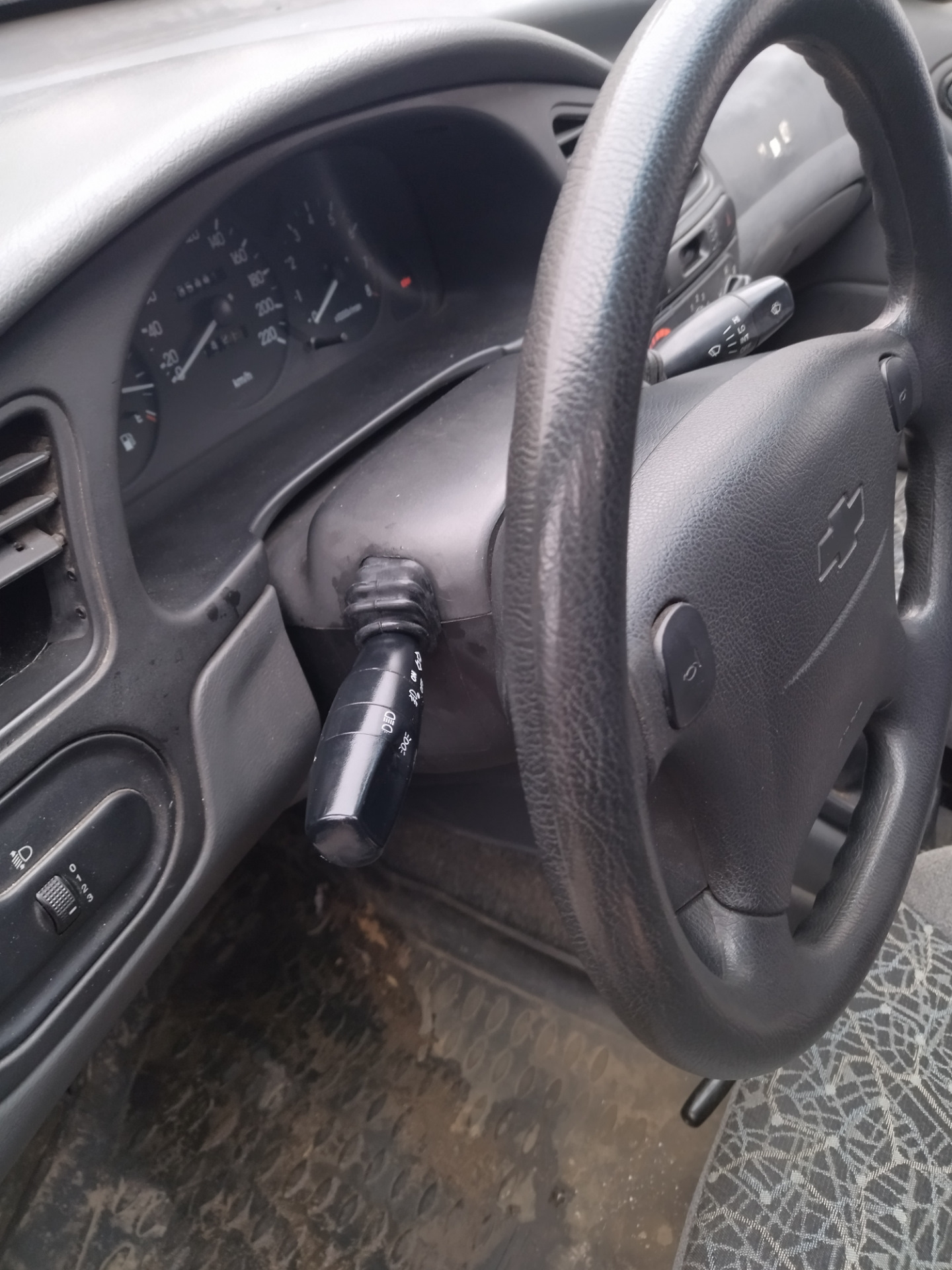 Антена и немного колхоза — Chevrolet Lanos, 1,5 л, 2008 года ...