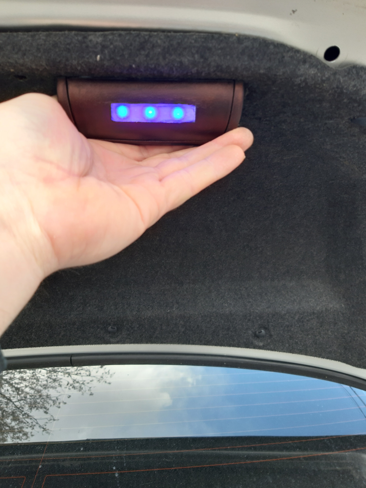 Подсветку в ручку закрывание багажника — Toyota Camry (XV40), 2,4 л ...