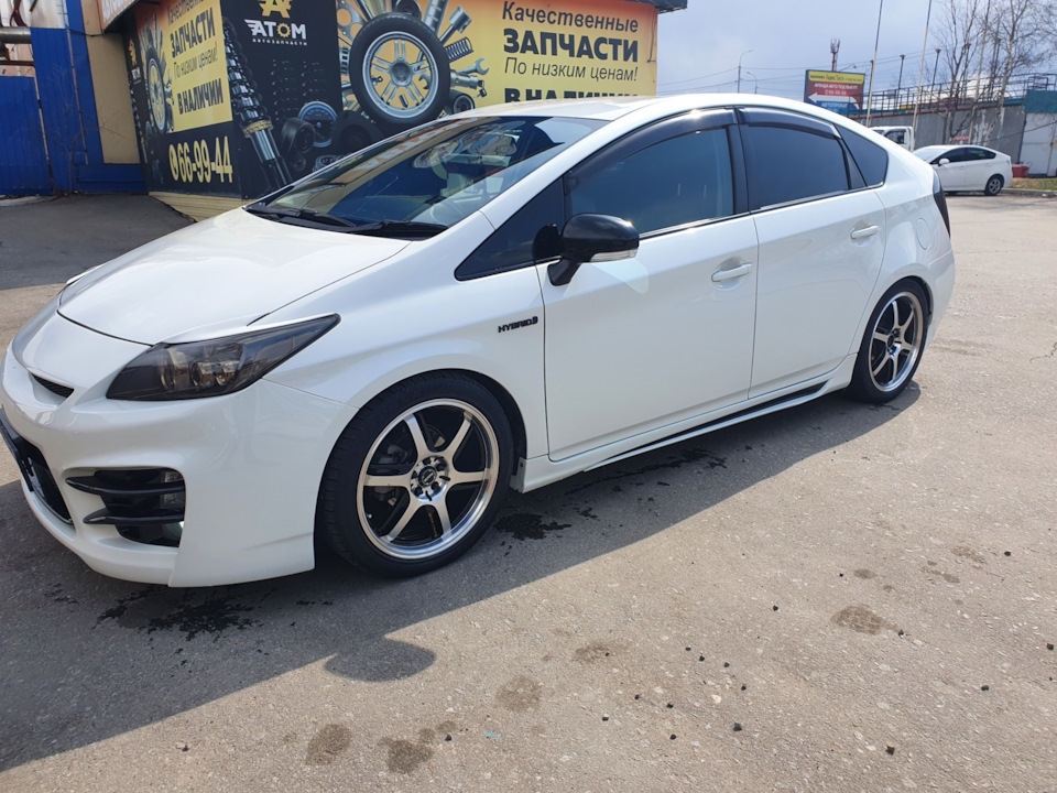 Стиль vs. практичность — Toyota Prius (30), 1,8 л, 2009 года | тюнинг ...