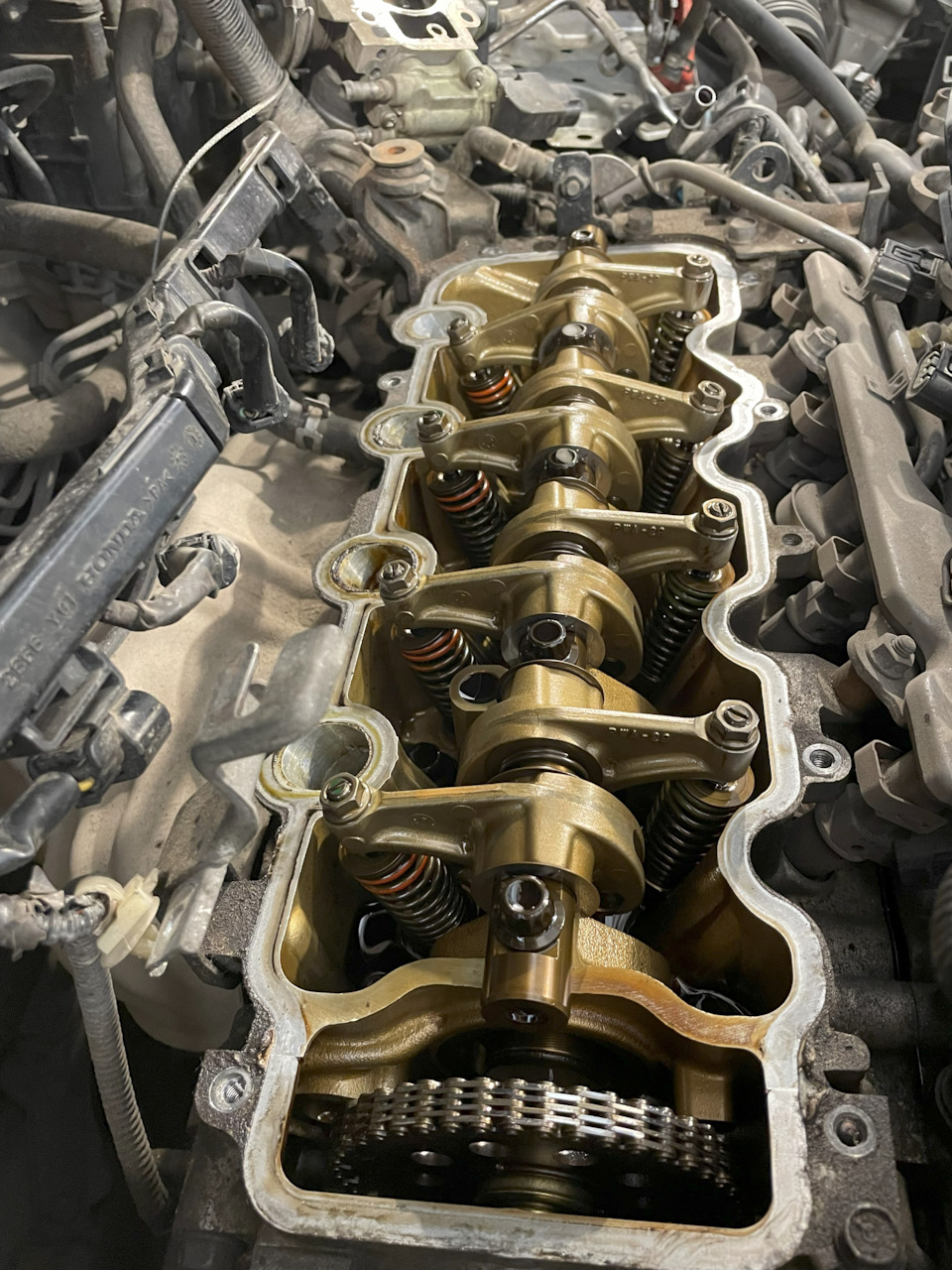 Регулятор давления рдв-2-м, ду40. Редуктор давления воды принцип работы схема. Редуктор давления воды поршневой регулировка. Управляющий клапан компрессора кондиционера черри dc2917. Регулирующий клапан золотникового типа.