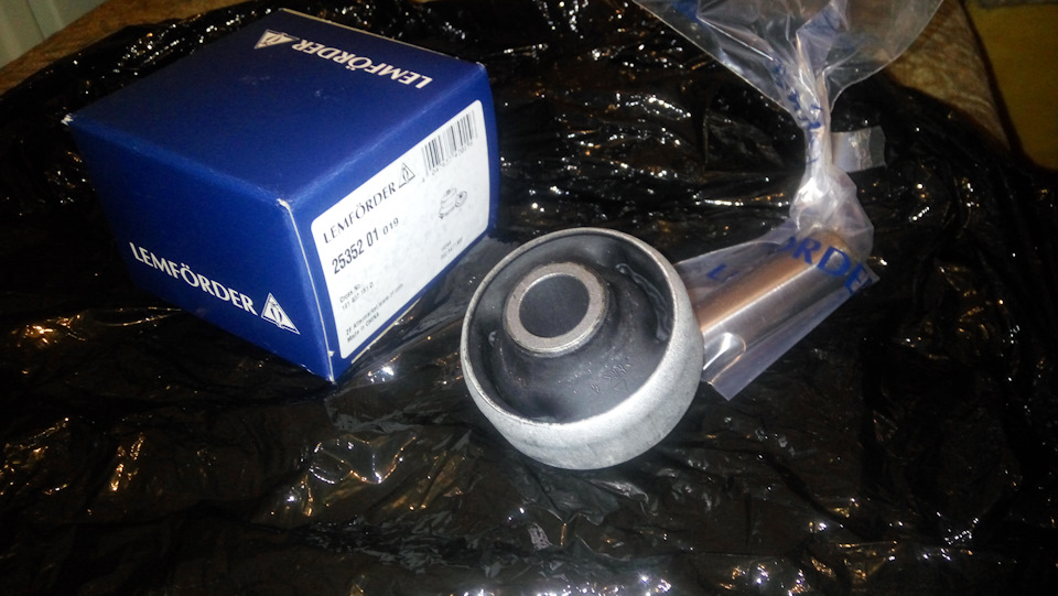 Ремкомплект рычага Lemförder 25352 01 — Volkswagen Golf Mk2. Запчасти на фото: 2535201, O1010