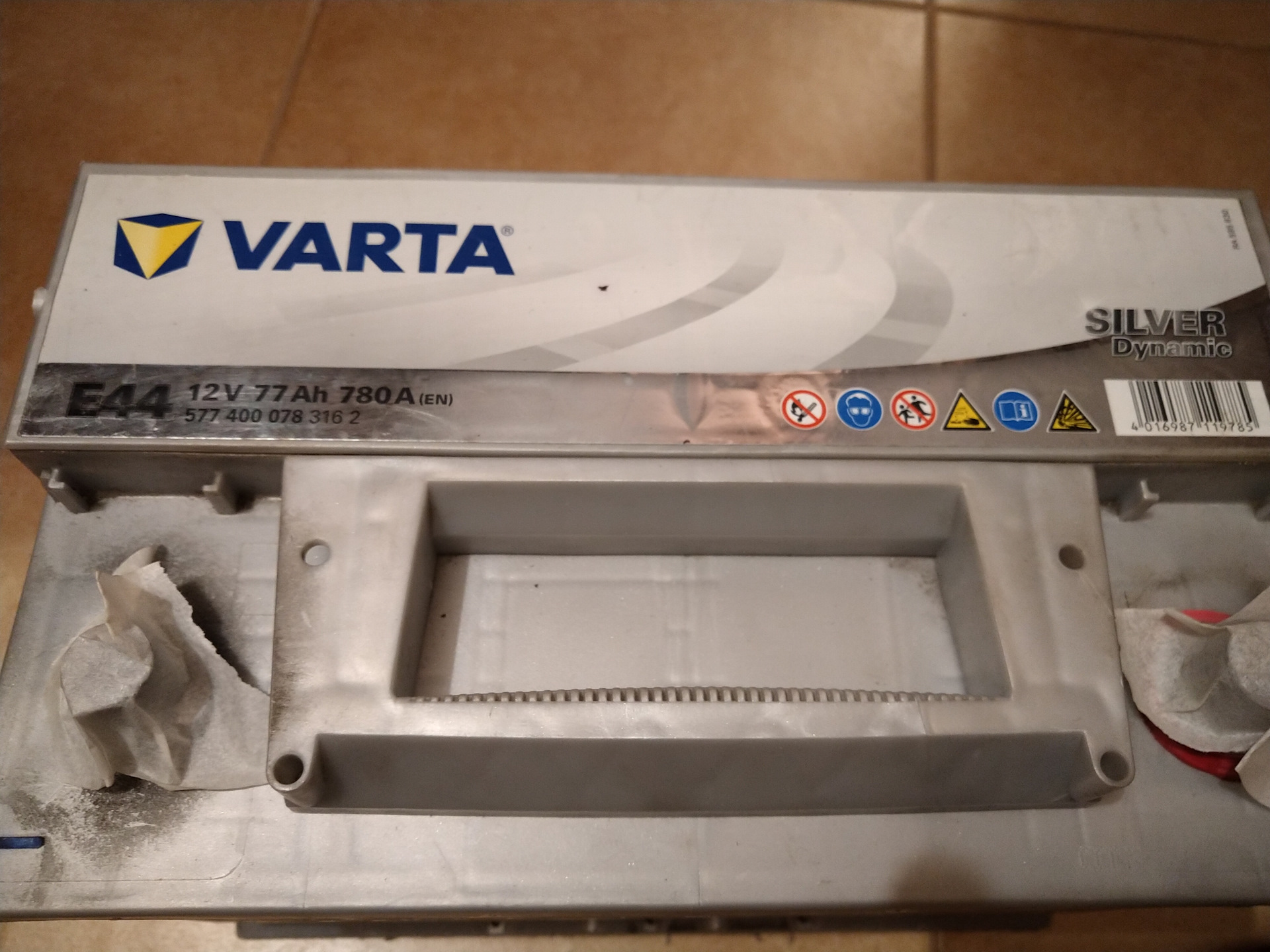 Varta e44