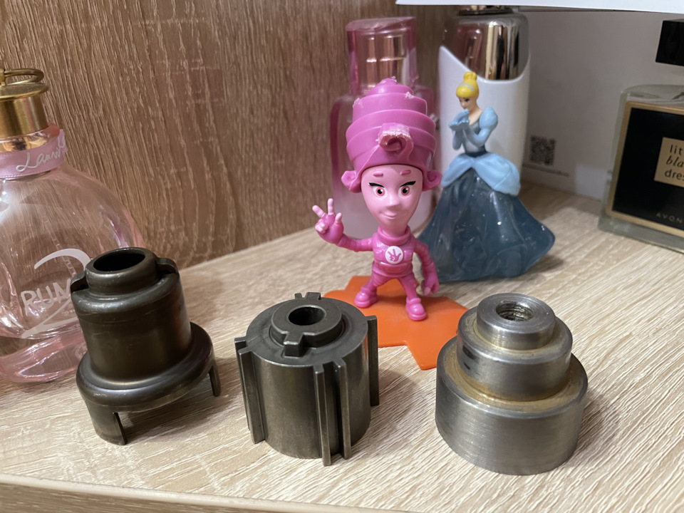 Левый от 63, средний от 69. Правый это симбиоз 69-го под датчик 63 — Mitsubishi Lancer IX