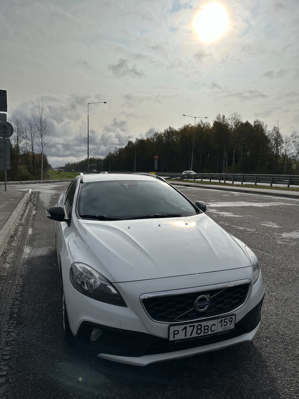 Продал — Volvo V40 Cross Country, 2 л, 2013 года | продажа машины | DRIVE2