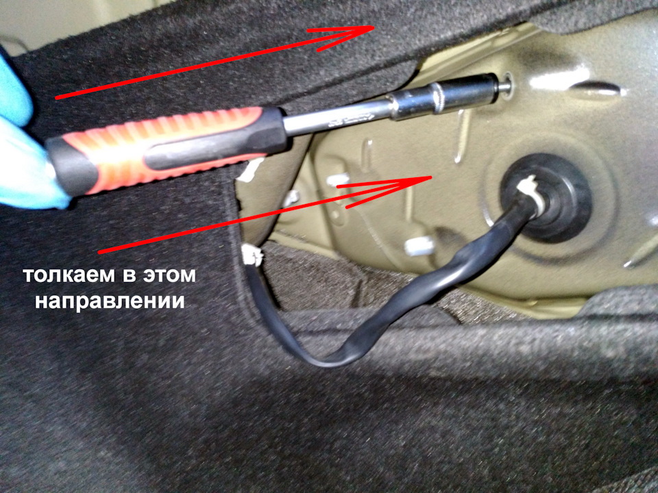 Меняем лампу стоп-сигнала – быстрый метод! — Hyundai Elantra (6G), 1,6 ...