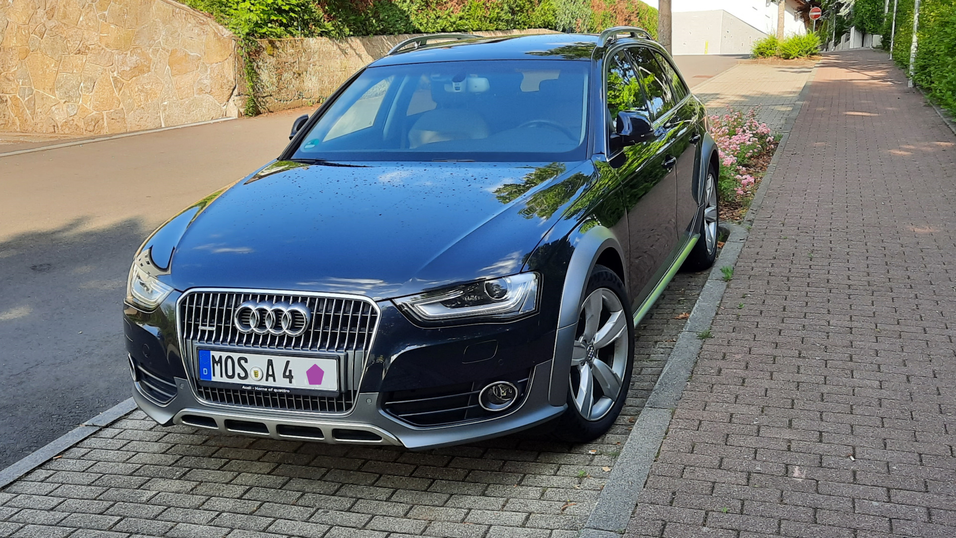 Audi A4 Allroad (B8) 2.0 дизельный 2012 | 177л.с.TDI-Лунный сапфир на DRIVE2