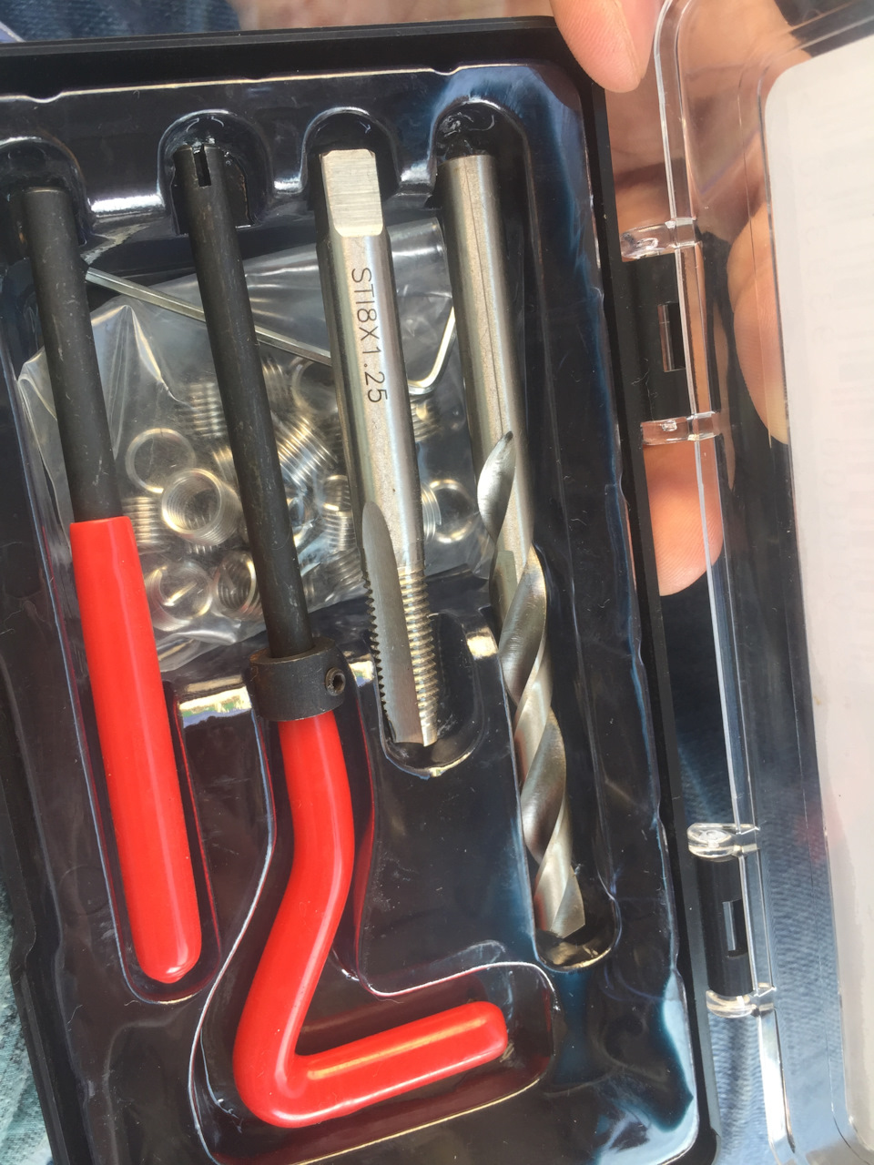 Восстановление резьбы болта оси коромысел — Mitsubishi Lancer IX, 1,6 л ...