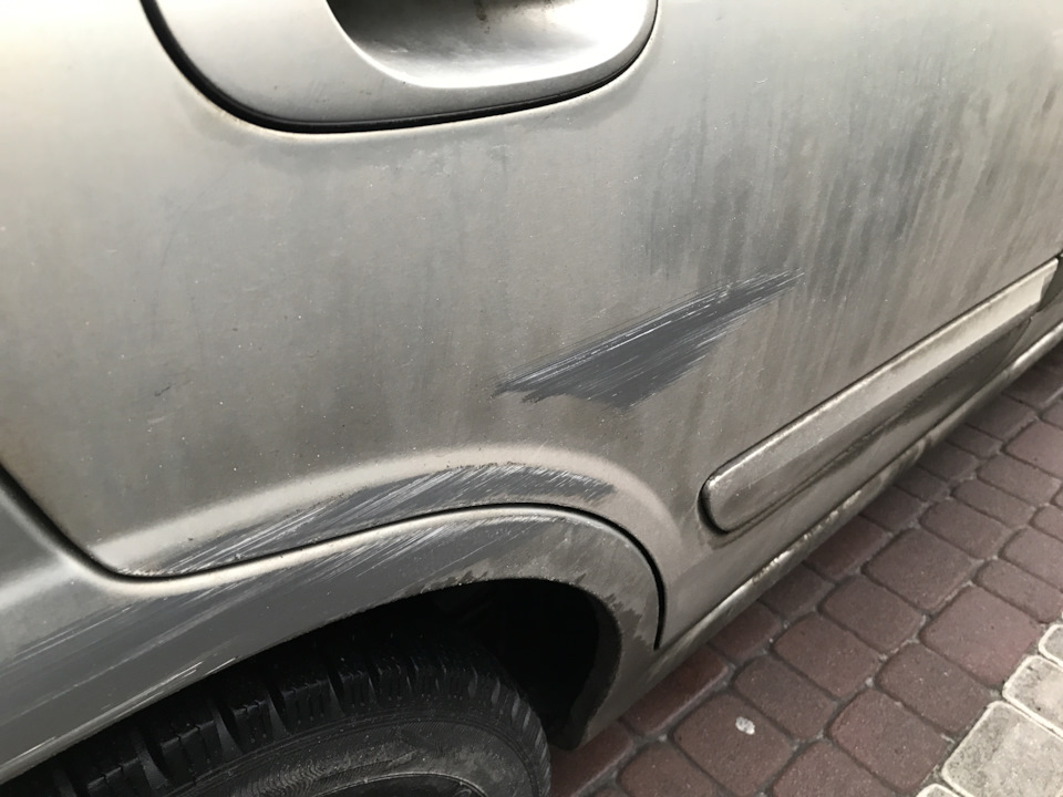 nissan almera nissan — KIA Sorento (2G)