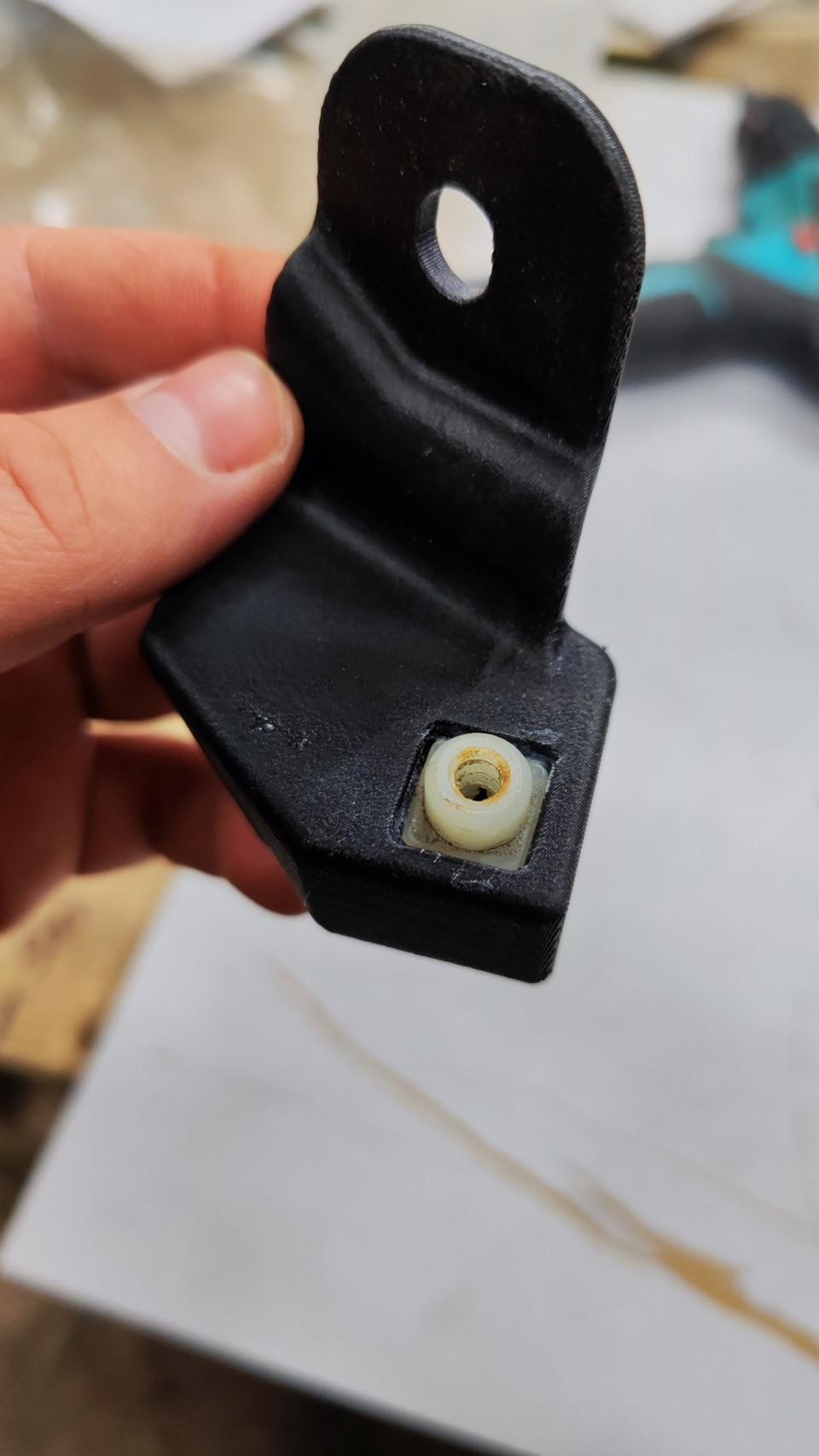 Примеряем клипсу — Toyota Carina (7G)