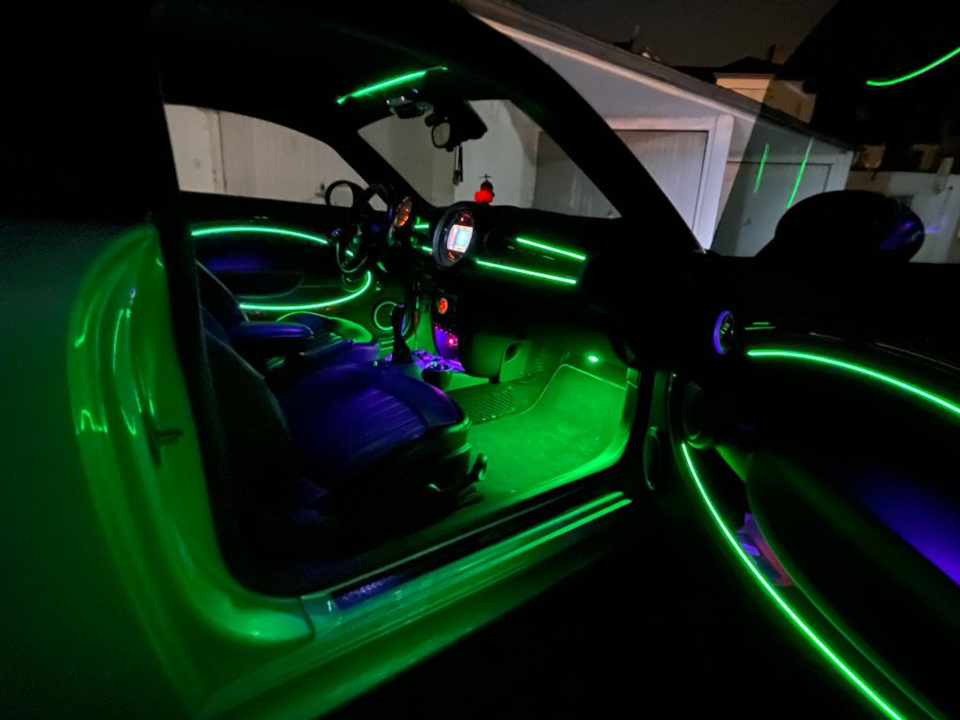 Амбиентная подсветка салона, LED вместо ксенона и лампочек — MINI Coupe ...
