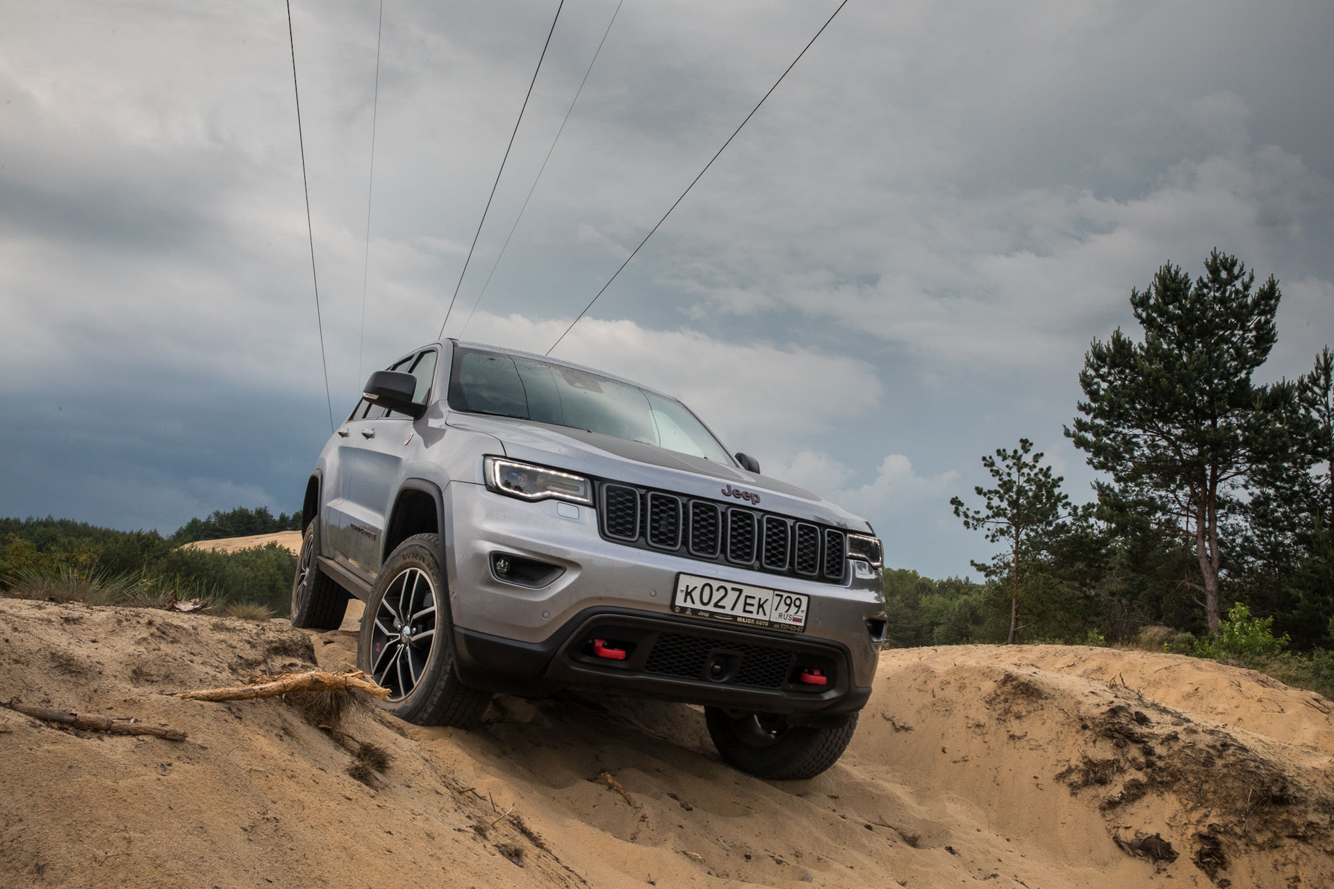 4х4 тест драйвы. Jeep Grand Cherokee Trailhawk 2020. Jeep Cherokee Trailhawk 2020. Jeep Grand Cherokee Trailhawk 900hp. Джип Чероки 2014 тест драйв.