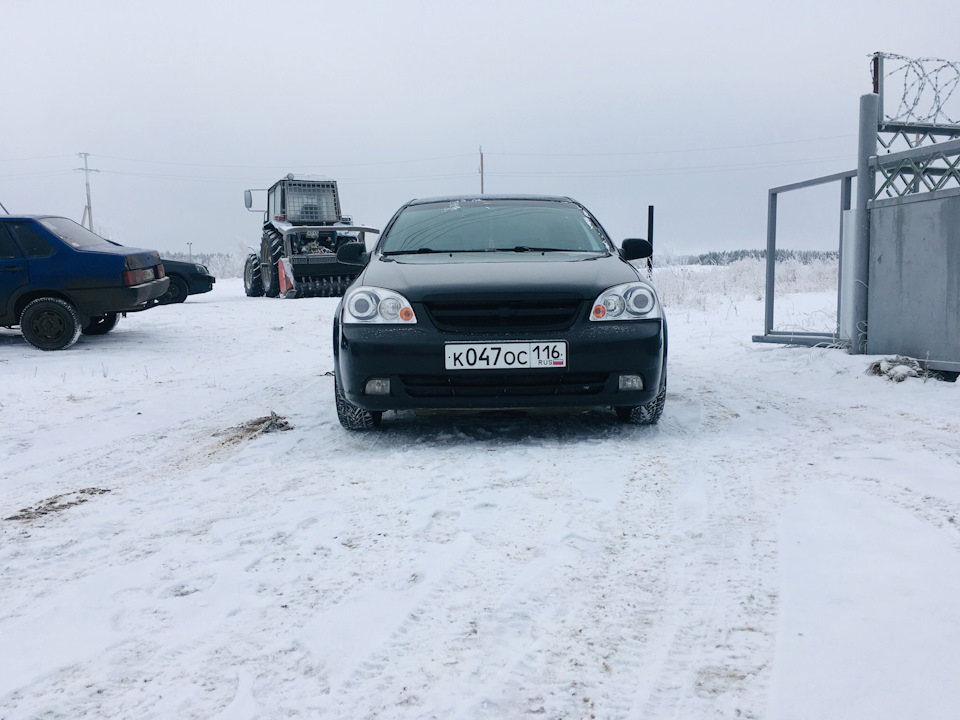 Установка заглушек ступицы на штампы — Chevrolet Lacetti Sedan, 1,6 л ...