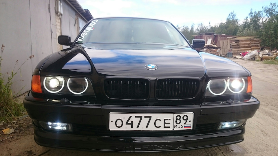Photo from the logbook BMW 7 series (E38)