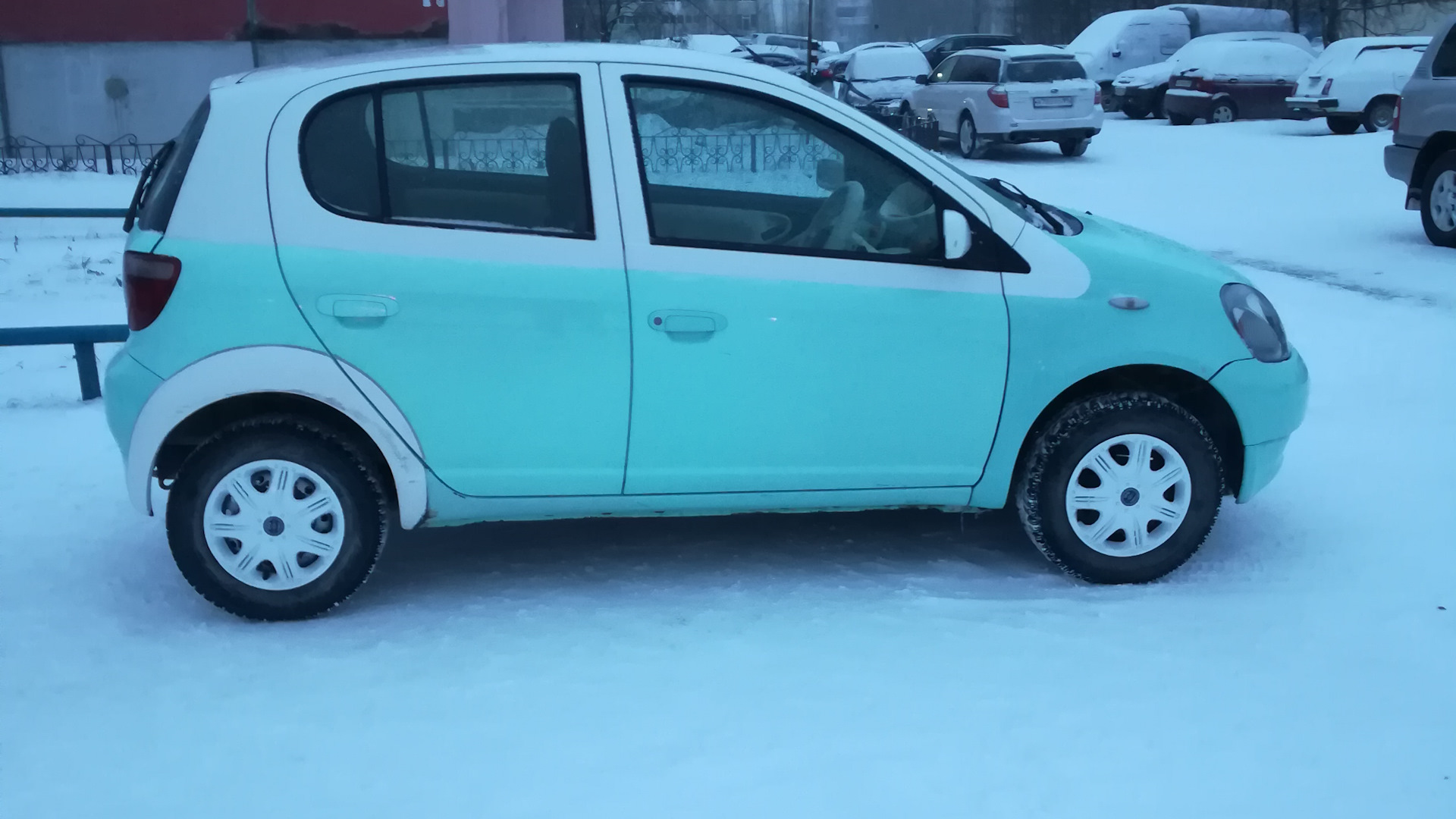 Toyota Vitz (10) 1.0 бензиновый 2001 | Витек-гламурный подонок на DRIVE2