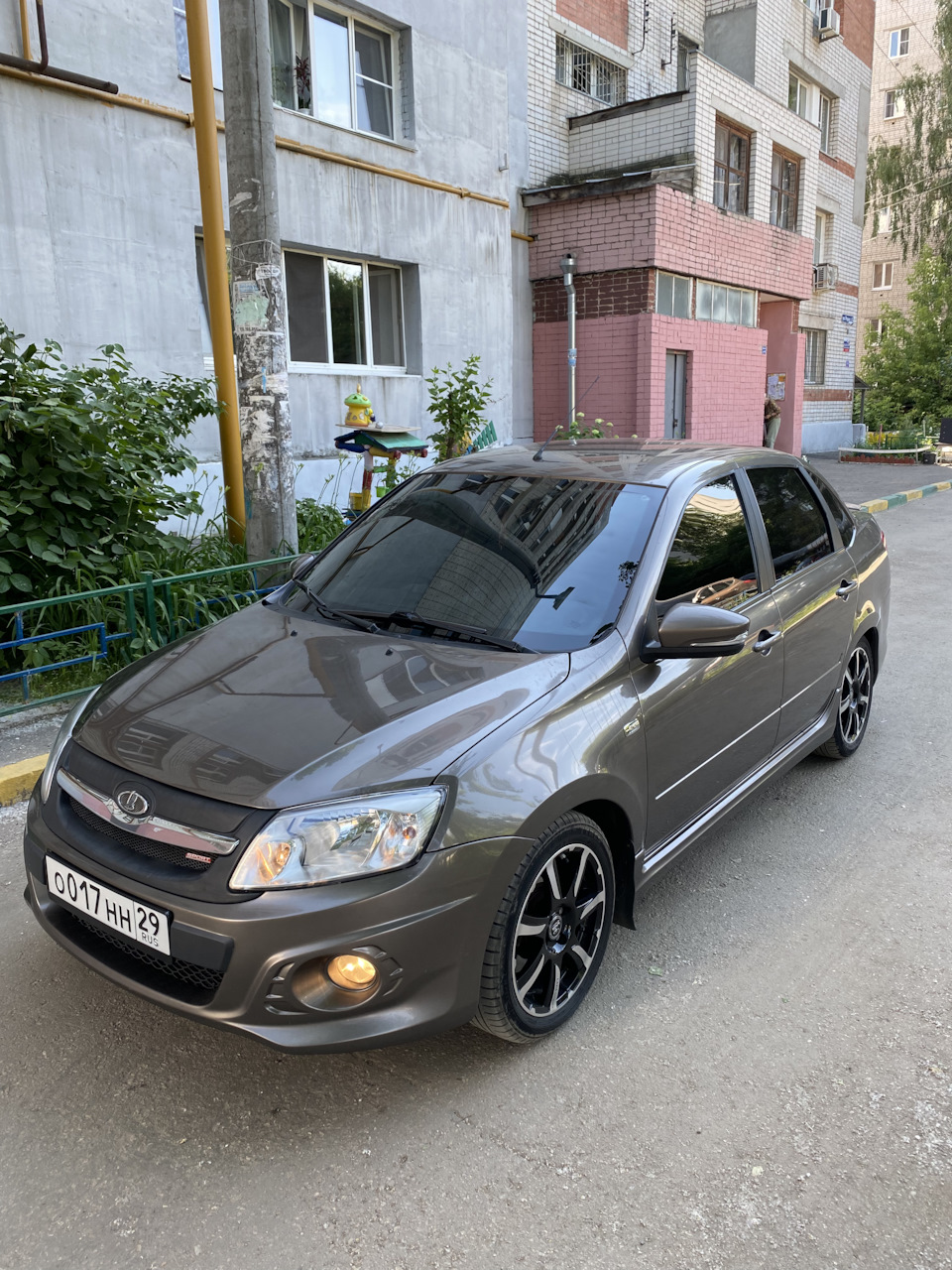 Лоб 50% — Lada Granta Sport, 1,6 л, 2017 года | стайлинг | DRIVE2