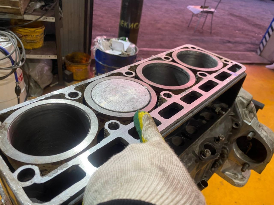 ЗМЗ 402 — какой вылет поршня? — ГАЗ 2477, 2,4 л, 1974 года | своими ...